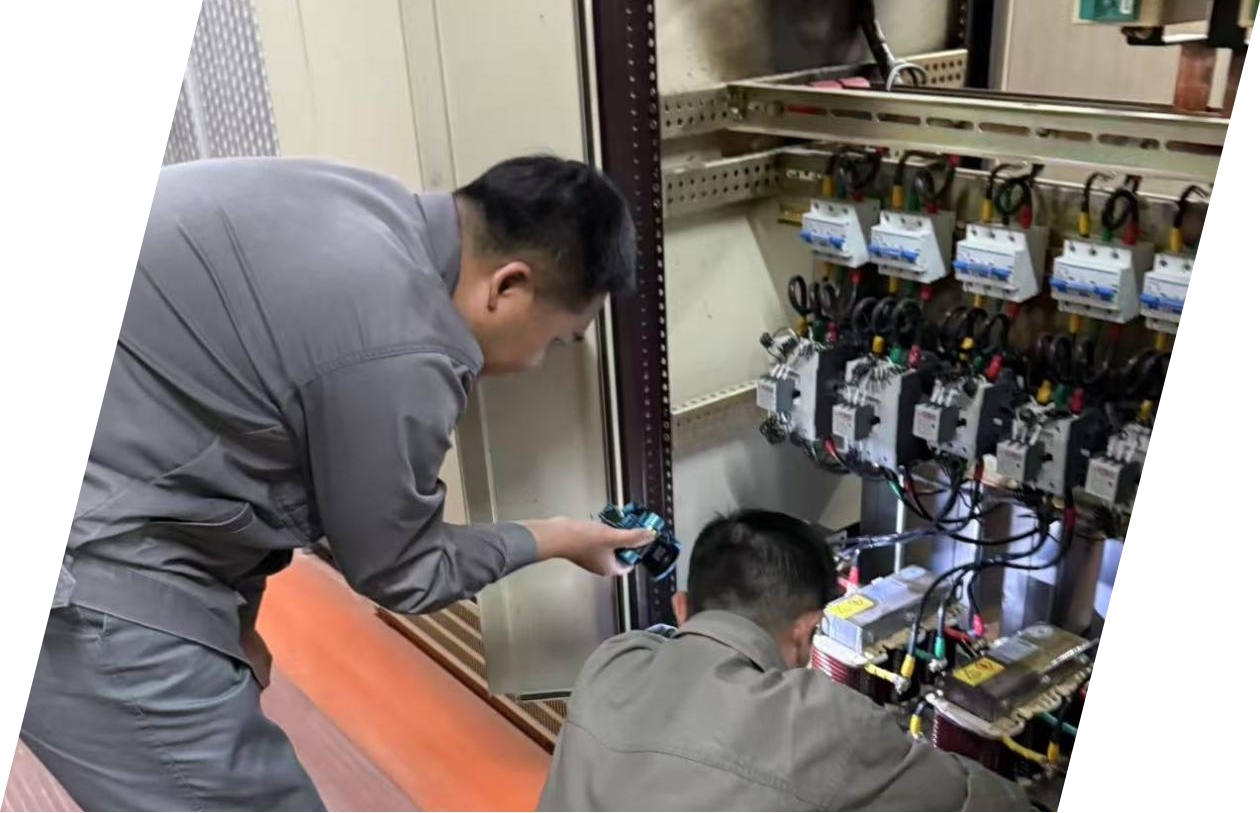 钱江商城开展高配间用电安全专项检查工作
